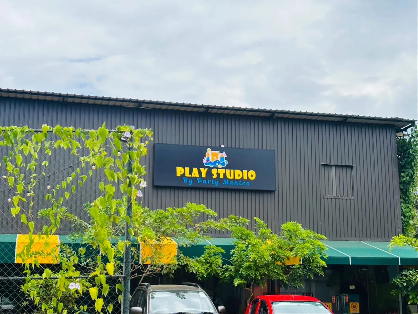 Play Studio by Party Mantra